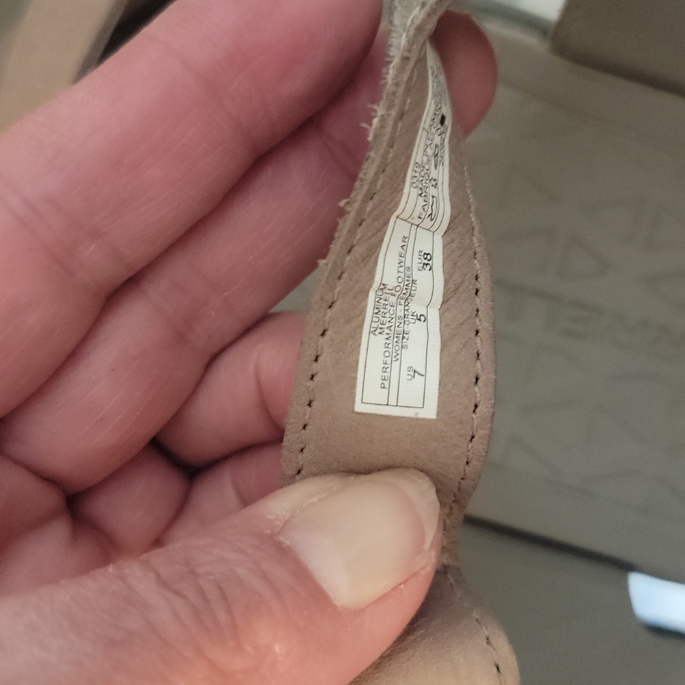 Merrell sz 7 Sandals - Picture 8 of 8